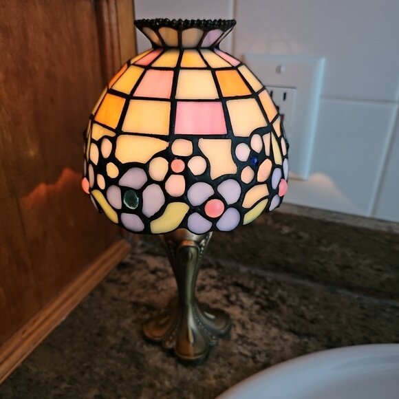 Retired "Partylite" Hydrangea Tealight Candle Lamp Gorgeous! - Picture 7 of 13